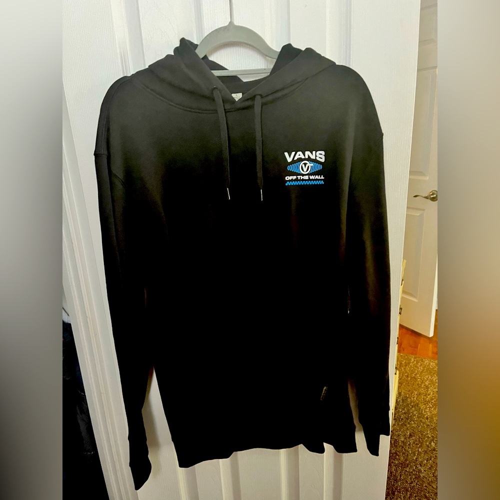 BNWT Men’s size Large Vans hooded sweatshirt